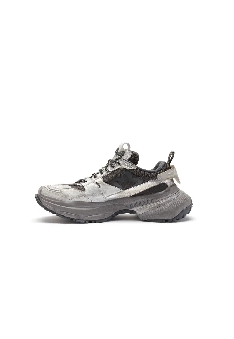 90's Classic Chunky Sneaker